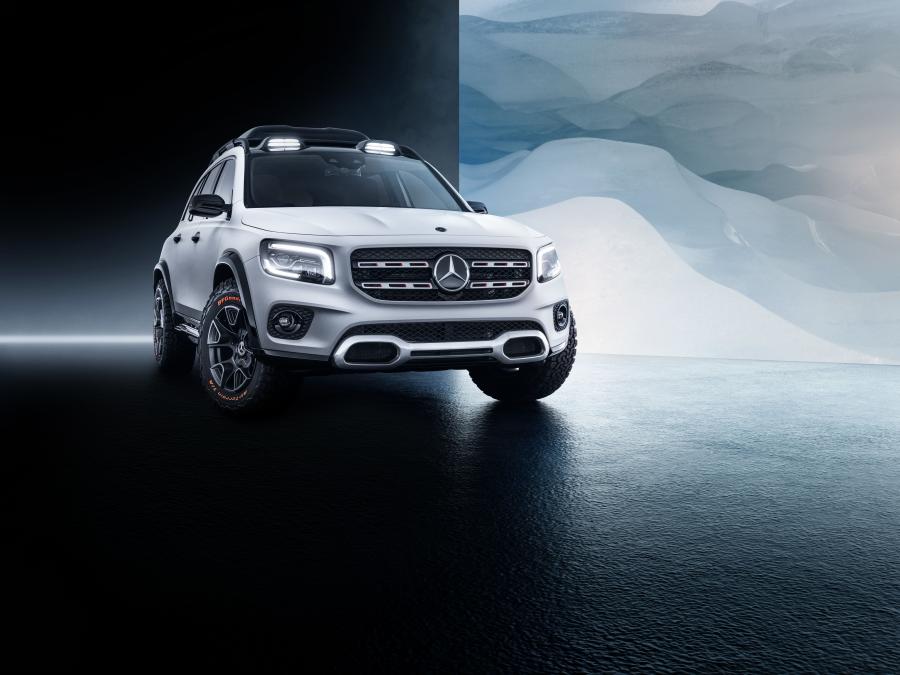  Mercedes-Benz Concept GLB 2019 года  (фото 3 из 24)